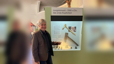 Der Vorsitzende des Heimatmuseums, Dr. Harald Nottmeyer freut sich über viele interessierte Gäste im Heimatmuseum. (Foto: hw)