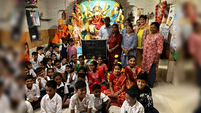 Im Sasan-Center in Kalkutta machen die Kinder ihre Hausaufgaben, werden medizinisch versorgt, können tanzen, spielen und erhalten nahrhafte Lebensmittelrationen für ihre Familien.  (Foto: pr)