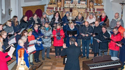 Der Singkreis Erdinger Moos lädt wieder zu seinem traditionellen Adventsingen ein. (Foto: Reinhard Heuer)