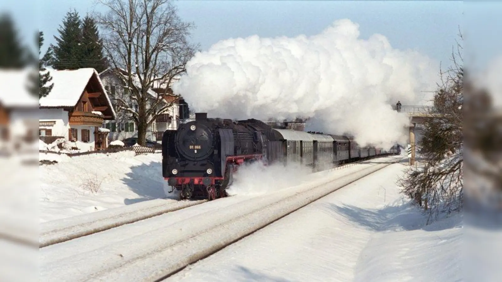 Vergangene Zeiten erleben: Acht Dampflokomotiven, zwei elektrische Lokomotiven und neun Dieseltriebfahrzeuge des Bayerischen Eisenbahnmuseums sind betriebsfähig. (Foto: BayernBahn GmbH)