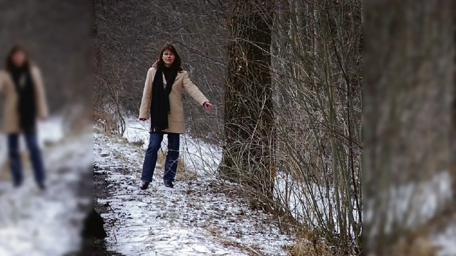So einen unnatürlichen schnurgeraden Bachlauf will Birgit Annecke-Patsch vom Bund Naturschutz in Zukunft an der Moosach nicht mehr sehen  (müssen.Foto: sh)