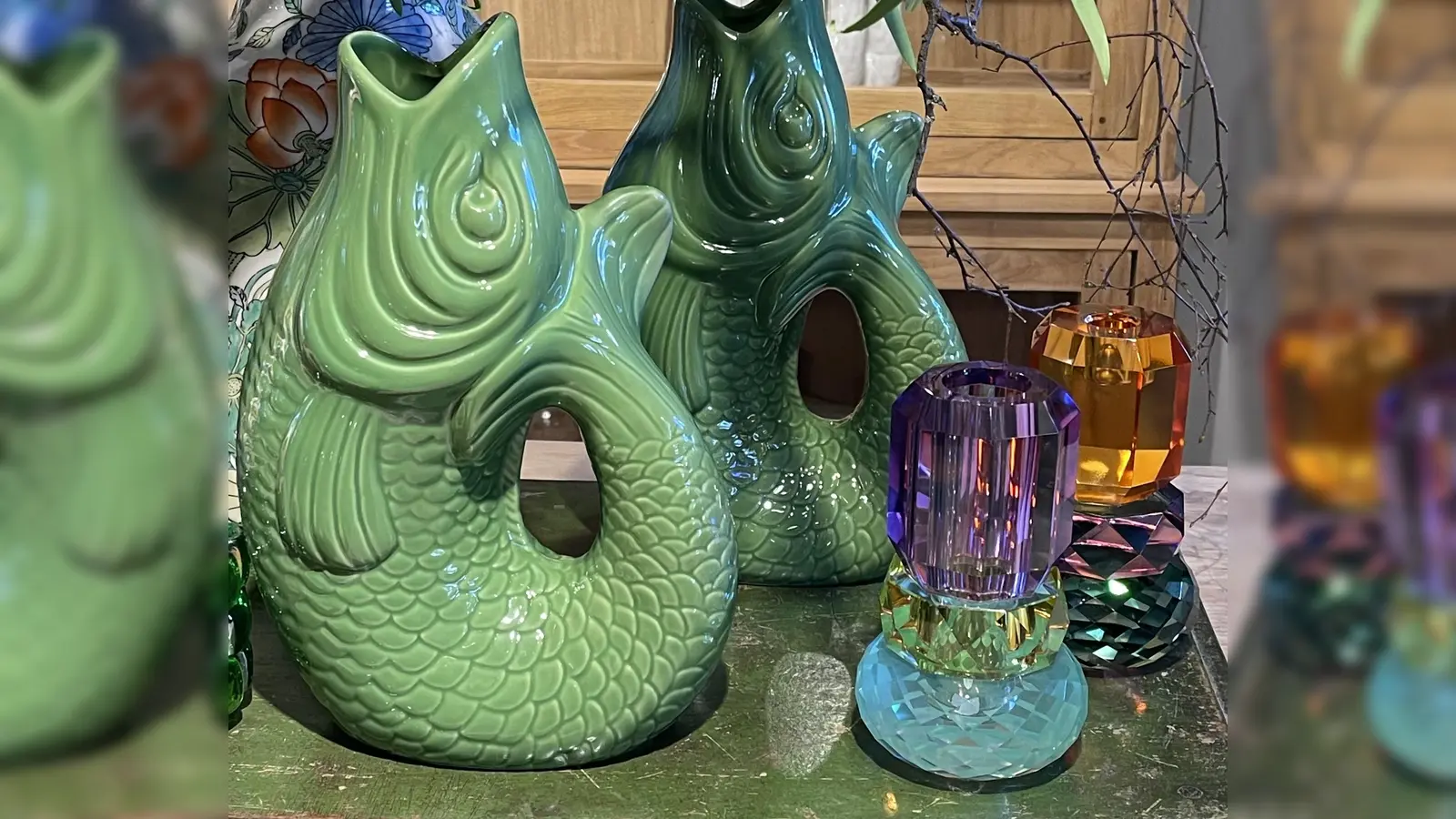 Nicht mehr benötigte Dekogegenstände beispielsweise gegen eine kleine Dienstleistung wie das Ausführen von Näharbeiten eintauschen – dies ist beim Tauschnetz möglich.  (F.: hw)