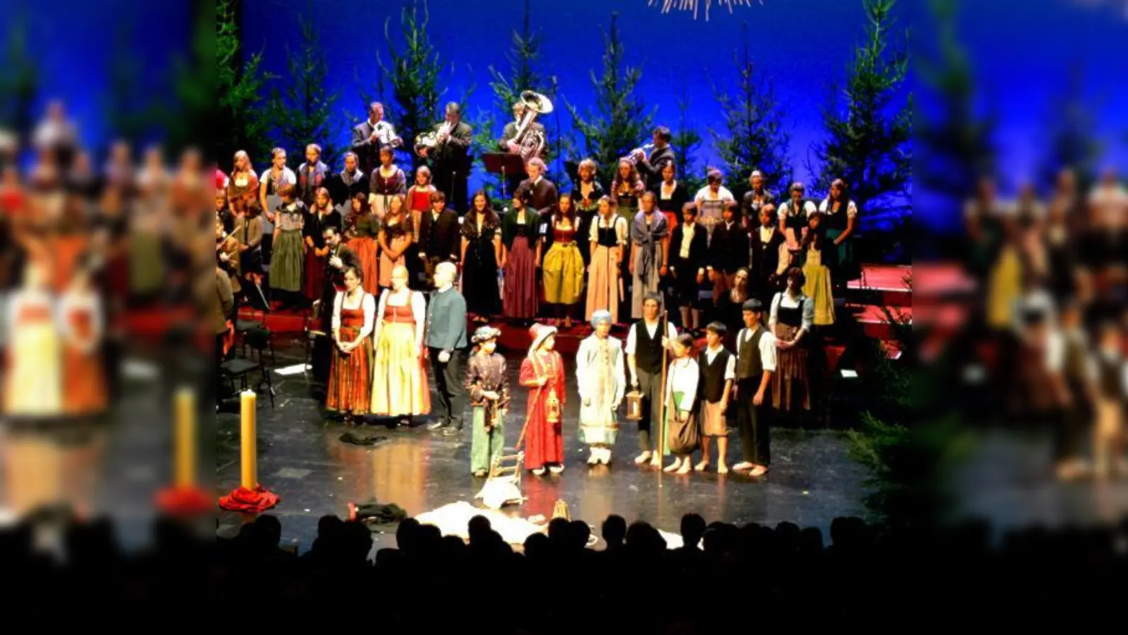Tradition und Moderne mischen sich auf ansprechende Weise beim Münchner Adventssingen.  (Foto: VA)