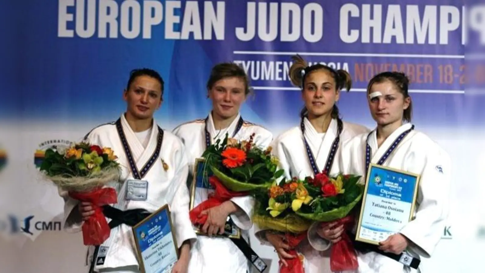 Siegerehrung: v.l. Ekaterina Tikhonova (Russland, Silber), Kay Kraus (Gold), Odette Giuffrida (Italien) und Tatiana Osoianu (Moldavien) beide Bronze. (Foto: pi)