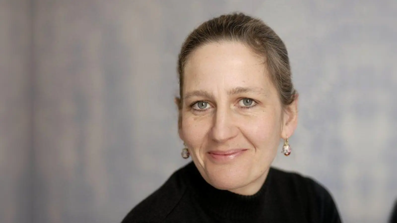 Seit 1999 arbeitet die Münchner Goldschmiedin Anna Eichlinger in der Ateliergemeinschaft (Bergmannstraße 28). (Foto: Erol Gurian)