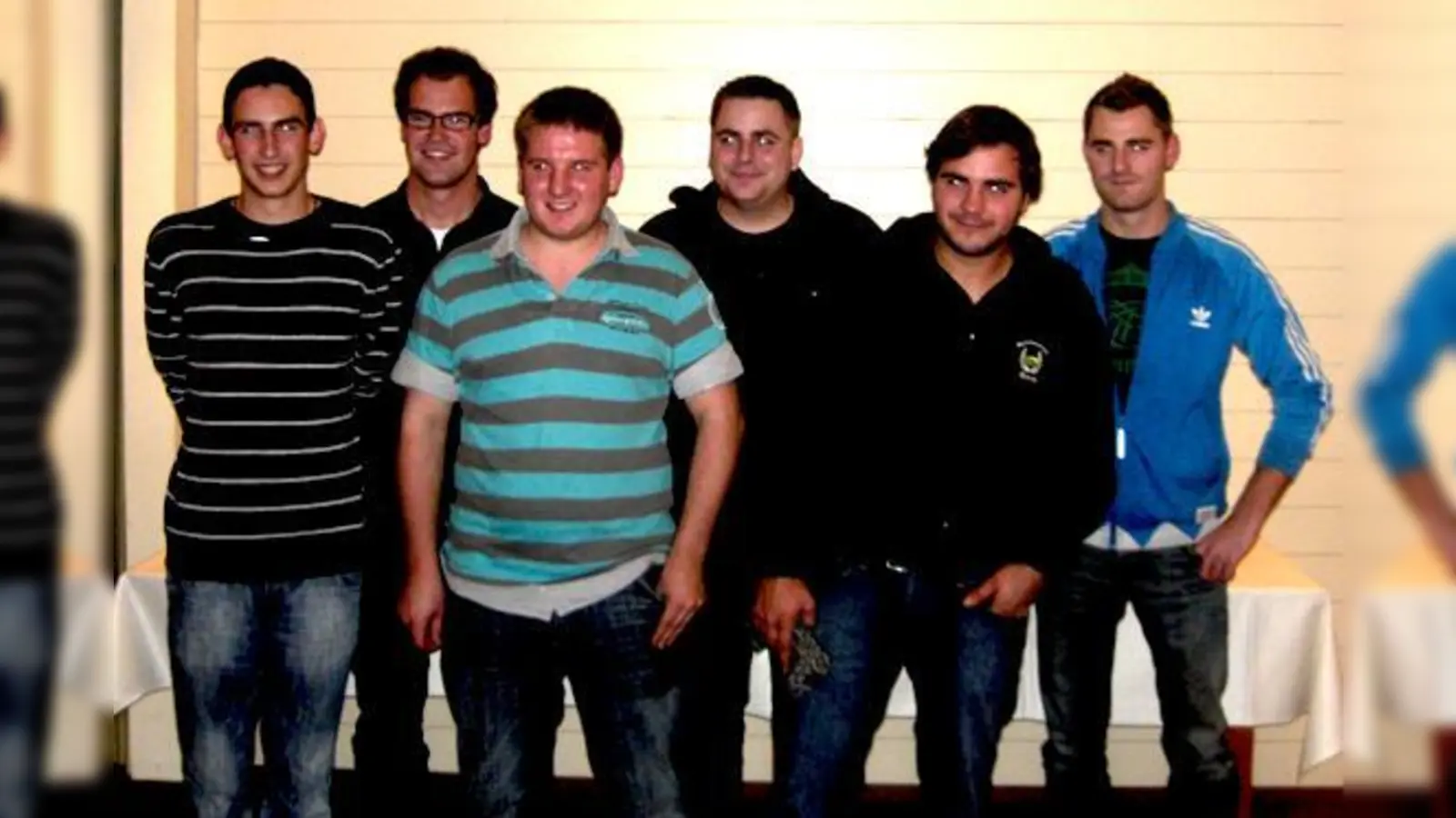 Die Neuen: (von links) Christian Göring,  Markus Huber, Sebastian Manhart, Florian Schulz, Nikolaus Walter und  Alexander Klinar. Nicht auf dem Bild: Andreas Dolzer sowie Johann Fischer jun., Thomas Nachtmann und Josef Kurz.	 (Foto: VA)