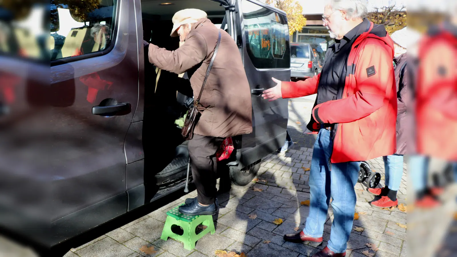 De Bürgerbus sorgt dafür, dass ältere Menschen am öffentlichen Leben weiterhin teilhaben können. Hierfür werden nun Spenden gebraucht. (Foto: Winsel)