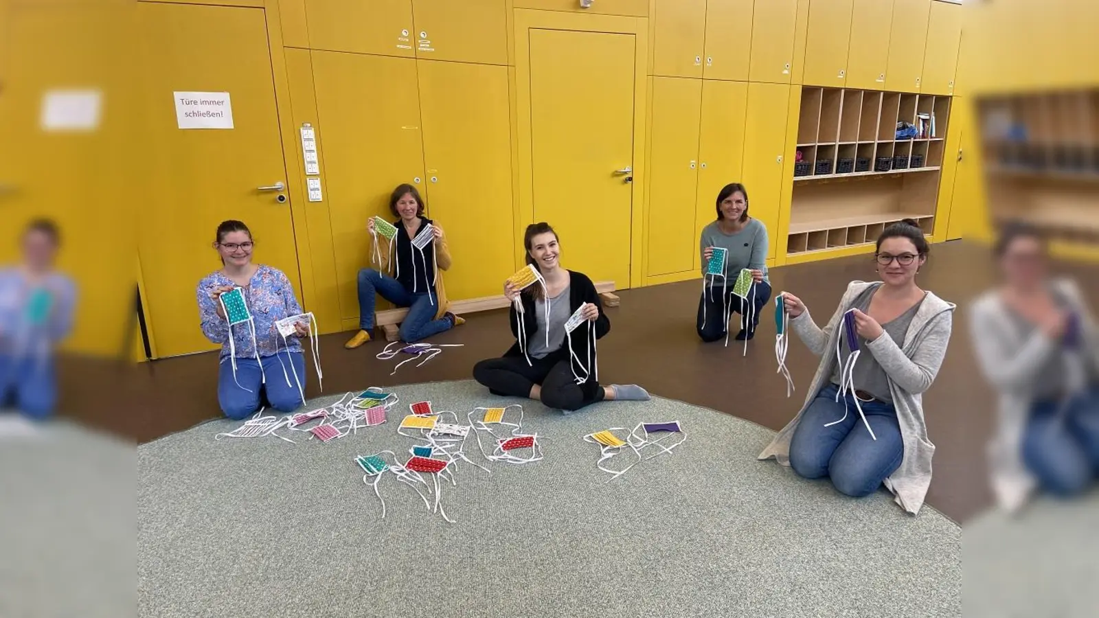 Die Markt Schwabener Initiative „Bürger für Bürger“ hat der Kinderkrippe Kinderland Markt Schwaben "Community-Masken" gespendet.  (Foto: © Kinderland PLUS gGmbH)