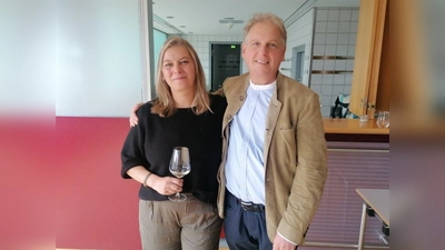 Dana und Andreas Fink sind die neuen Pächter in der Stadthalle Germering. (Foto: job)