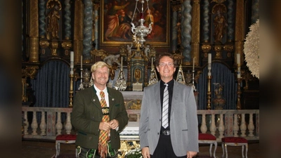 Erzähler Klaus Gast und Organist Thomas Bodenmüller. (Foto: Veranstalter)