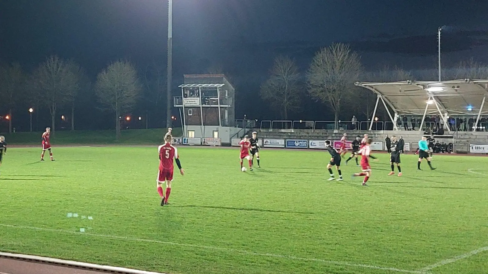 Im Sportpark Markt Schwaben spielt nun - seit kurzem ganz offiziell - der FC Markt Schwaben. (Archivbild: bas)