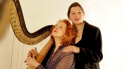 Monika Manz liest Oskar Maria Graf, musikalisch begleitet von Susanne Weinhöppel. (Foto: Hilda Lobinger)