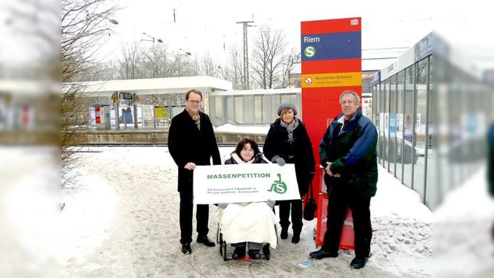 MdL Markus Rinderspacher, Dr. Bettina vom Ende, Hiltrud Broschei und Franz Mooseder, Mitarbeiter der DMSG.	 (Foto: privat)
