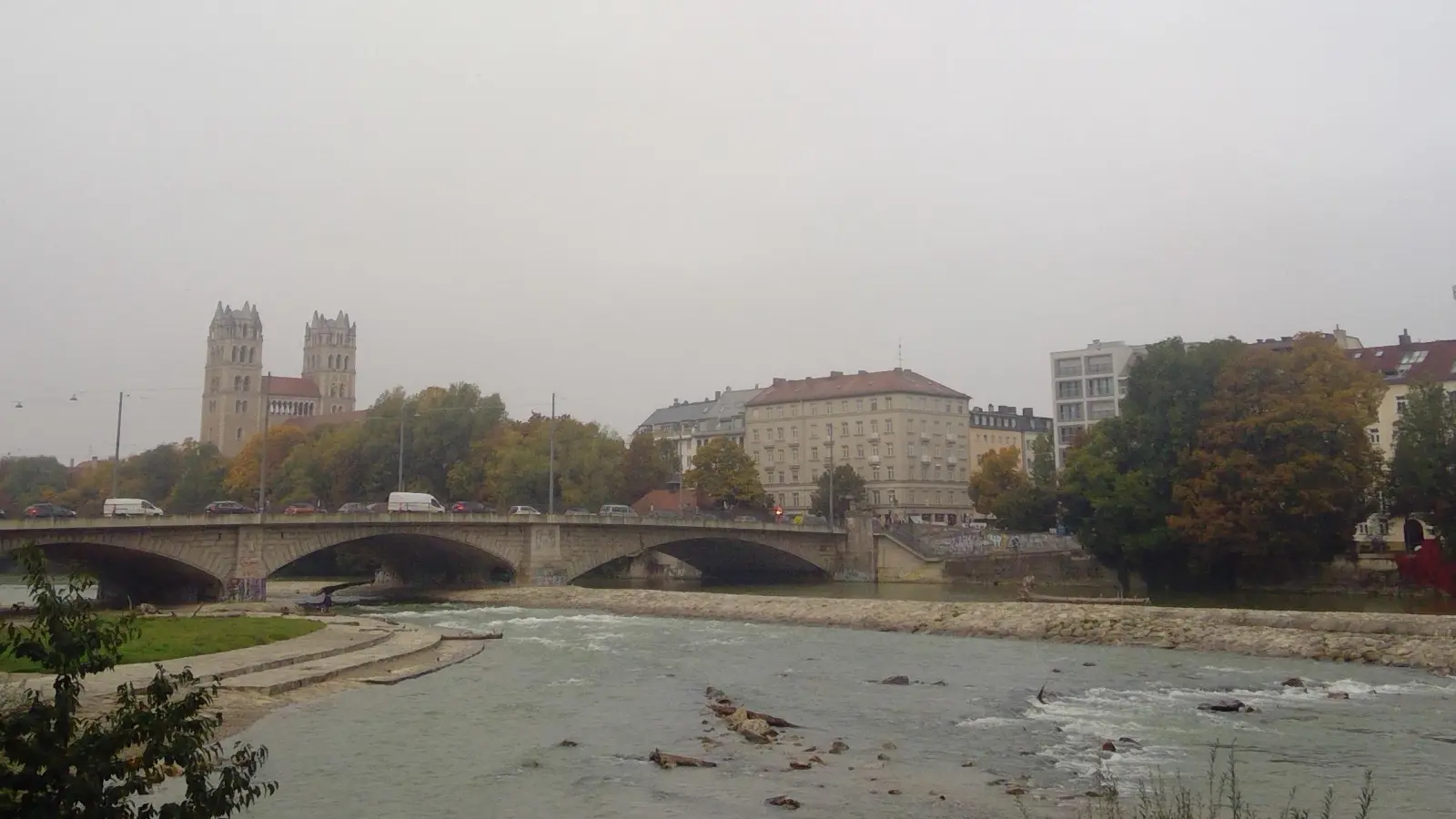 Schwerpunktthema der Tour von Haidhausen rüber ins Lehel sind die Isar und ihre Inseln. (Foto: bas)