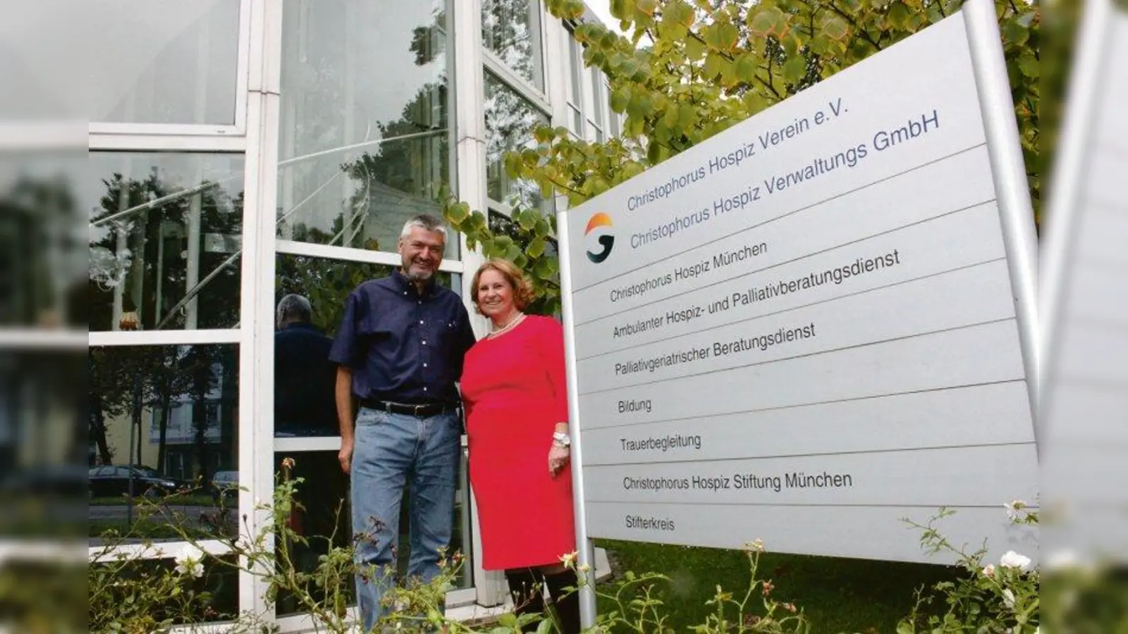 Brigitte Franz und Sepp Raischl stehen zu hundert Prozent hinter dem Konzept der Hospizarbeit des Christophorus Hospiz Vereins. (Foto: cr)