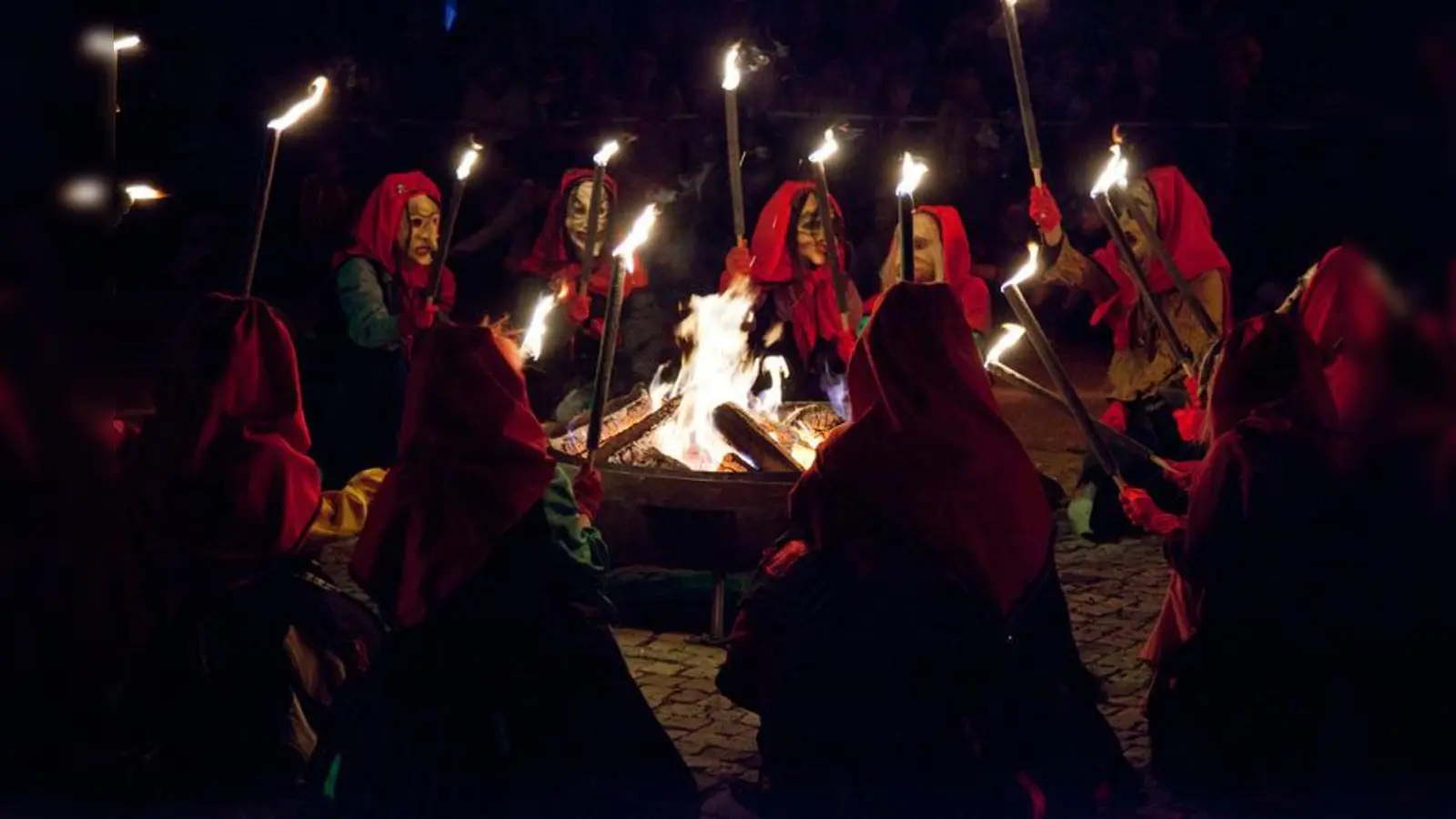 Am Abend des 30. Aprils treiben die Kirchseeoner Hexen wieder ihr vergnügliches Unwesen. (Foto: Kirchseeoner Hexen)