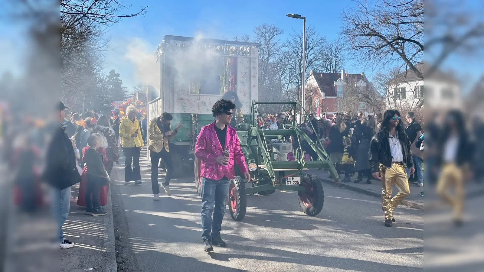 Der Fantasie sind im Fasching ja bekanntlich keine Grenzen gesetzt - auch wenn es sich nur um Dampf handelt. (Foto: bb/ Archiv)