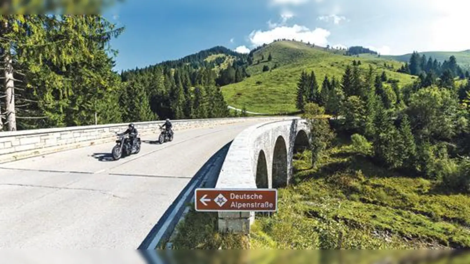 Mit dem Motorrad ist die Deutsche Alpenstraße ein ganz besonderes Erlebnis	 (Foto: ADAC Südbayern e.V.)