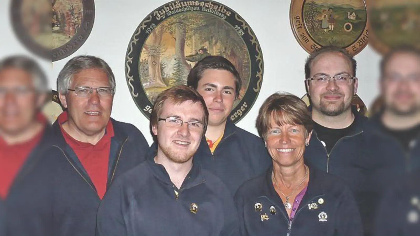 Thomas Kirschbauer, Patrick Hügel, Daniel Riphaus, Heidi Riphaus und Tobias Scherer (v. l.) sind in die Bayernliga aufgestiegen.	 (Foto: VA)