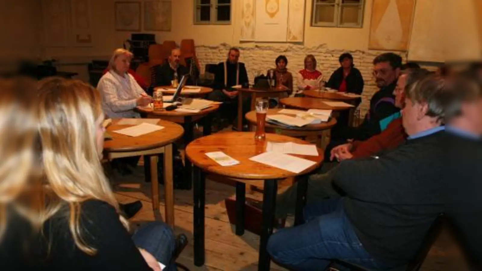 Der Kulturausschuss des BA rief, doch nur wenige Vertreter von Laimer Vereinen  kamen, um Platzwünsche im künftigen Kulturzentrum des Viertels anzumelden. (Foto: tg)