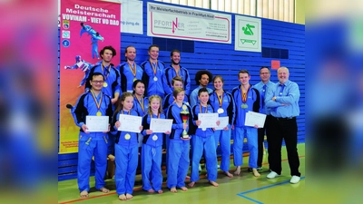 Das erfolgreiche Vovinam-Team der TS Jahn München bei der Deutschen Meisterschaft. (Foto: Dietmar Thom)