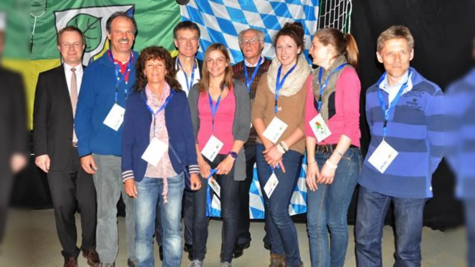 Robert Niedergesäß ehrte die erfolgreichen Vaterstettener Sportler. 	 (Fotos: sf)