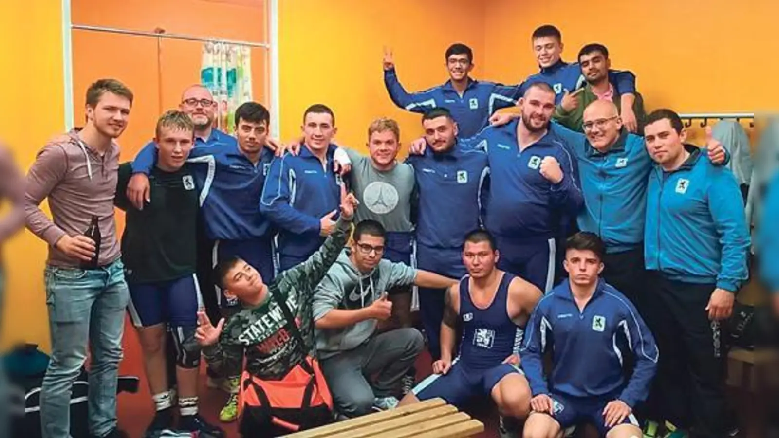 So sehen Sieger aus: Die Ringer des TSV 1860 nach dem erfolgreichen Kampf gegen den ESV München-Ost.	 (Foto: Verein)