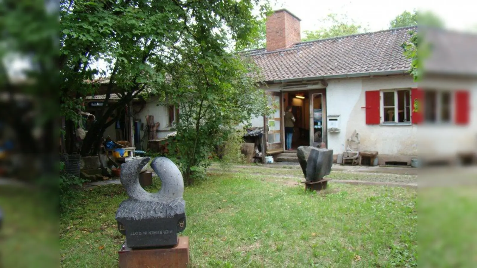 Künstler haben in den Baracken Ateliers eingerichtet. (Foto: pst)