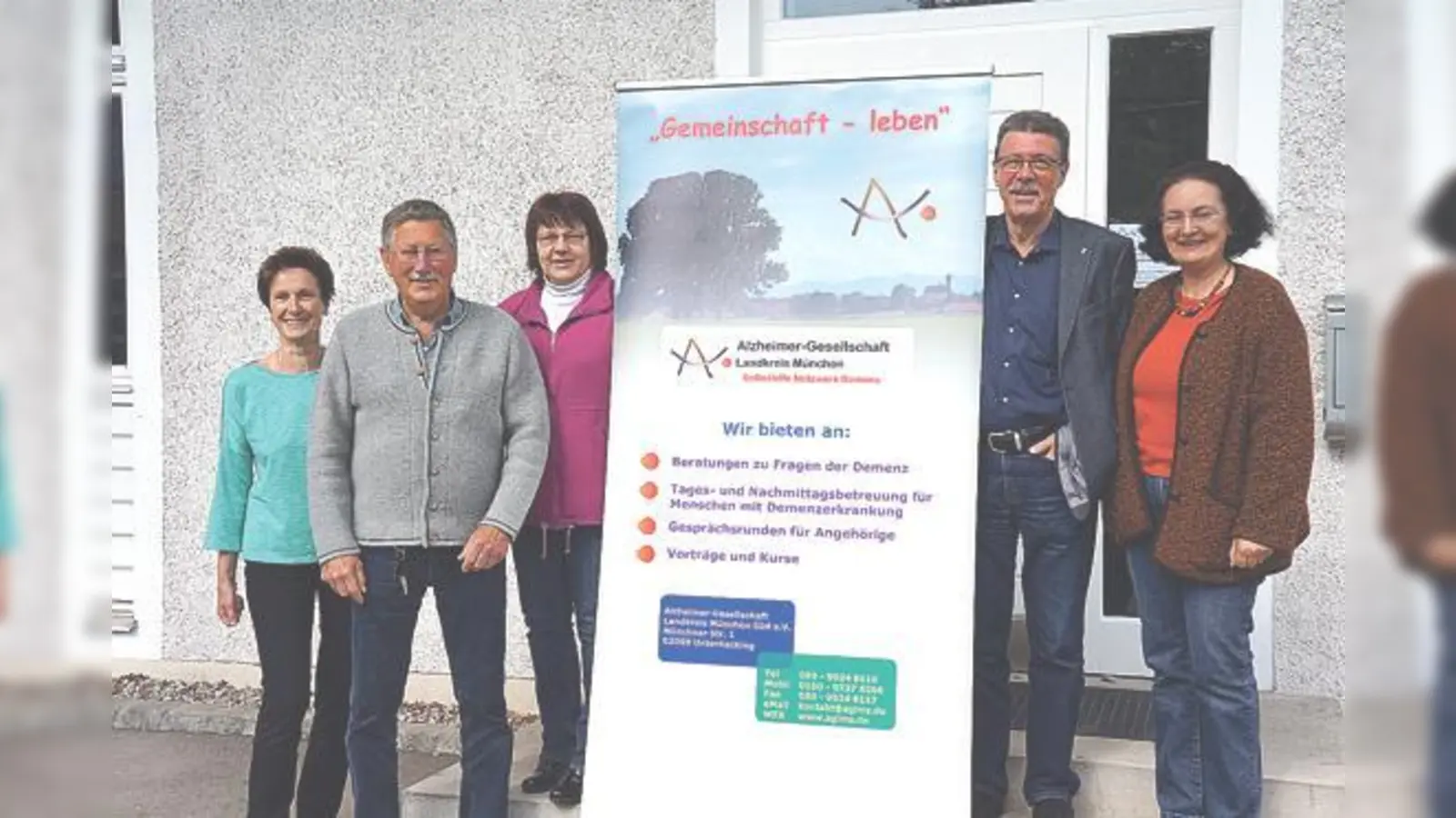 Ein eingespieltes Team im Kampf für mehr Lebensqualität von Demenz-Patienten (v. l.) Elisabeth Landeck, Dieter Senninger, Ingrid Schmidt, Jürgen Hoerner und Josefina Köster von der Alzheimer Gesellschaft Landkreis München.	 (Foto: hw)