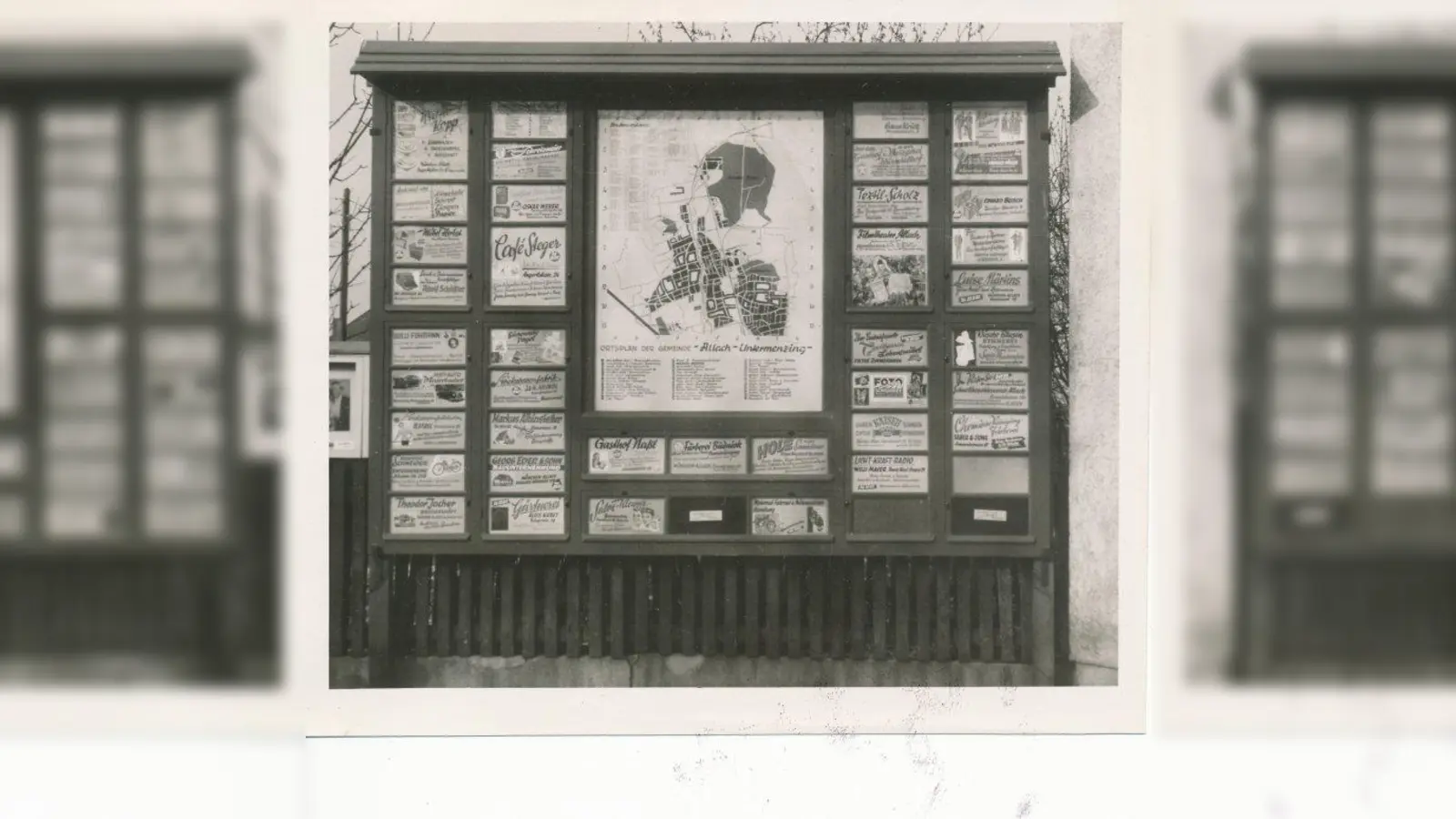 Bild 1: Bisher unbekannte Orts- und Werbetafel (Foto: Sammlung Demmel)