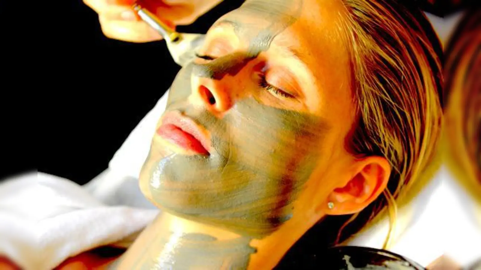 Schön und entspannt ins neue Jahr starten: Wer jetzt eine Wellnessreise unternimmt, hat eine große Auswahl an Angeboten.	 (Foto: djd/Bad Reichenhall Bay Gmain)