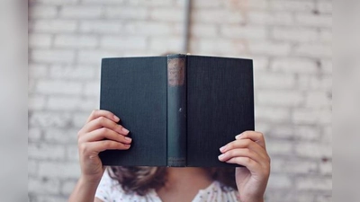 Lese-Expertinnen verraten ihre ausgewählten Lieblingsromane für stürmische Herbsttage.  (Foto: CC0)