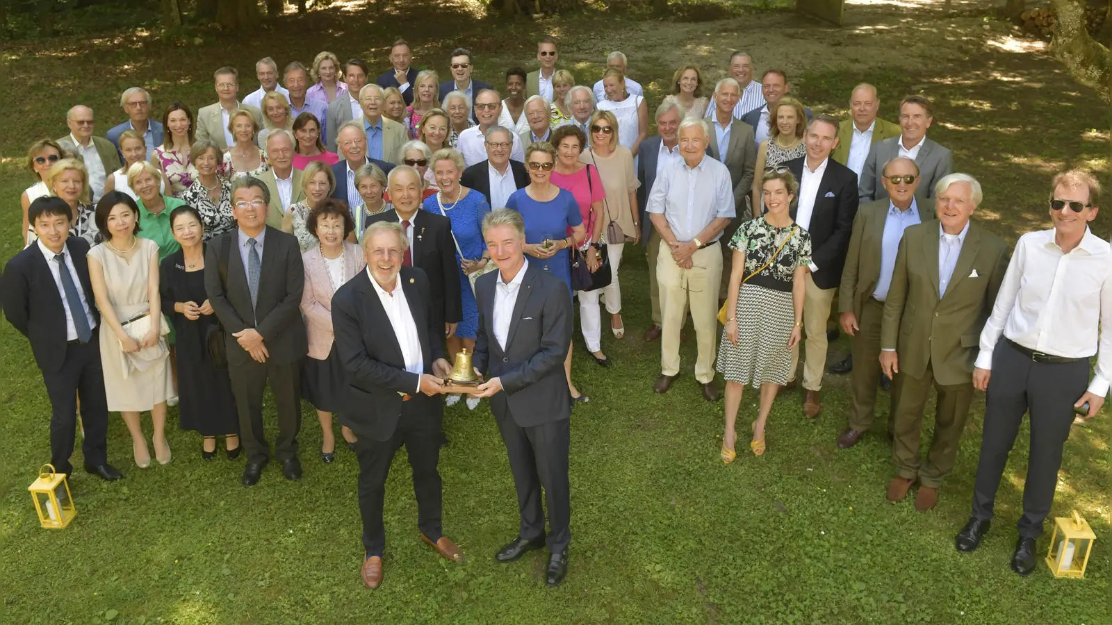 Der Rotary Club Grünwald feierte kürzlich die Ämterübergabe vom alten an den neuen Präsidenten:Volker Gerlach und Klaus Friese. (Foto: Claus Schunk)