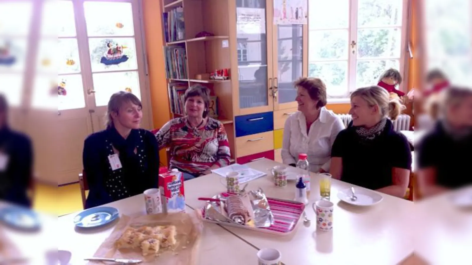 Erfreut nahmen Vertreterinnen des Krankenhauses die Spende aus Freimann entgegen.	 (Foto: VA)