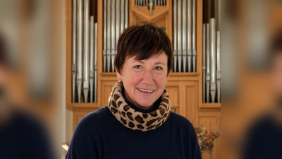 Organistin Regina Doll-Veihelmann wird die neue Kaps-Orgel mit einem abwechslungsreichen Programm zum Klingen bringen. (Foto: Regina Doll-Veihelmann)