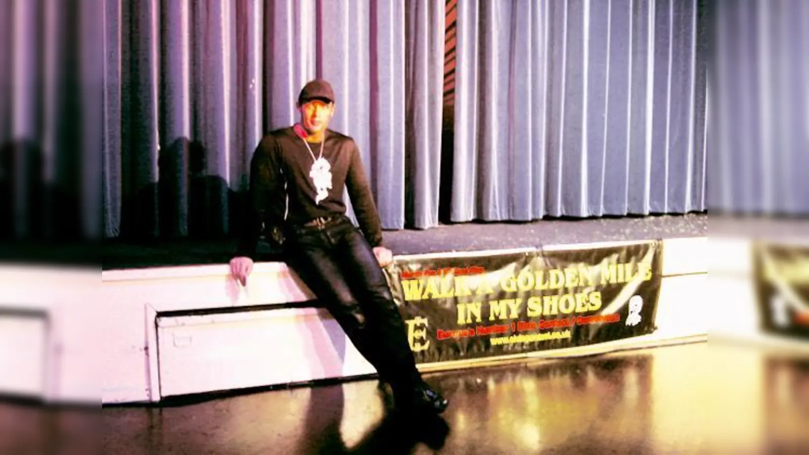 Uwe Köhlinger alias Johnny Sunrise alias Elvis maß sich mit den weltbesten Elvis-Imitatoren.  (Foto: Privat)