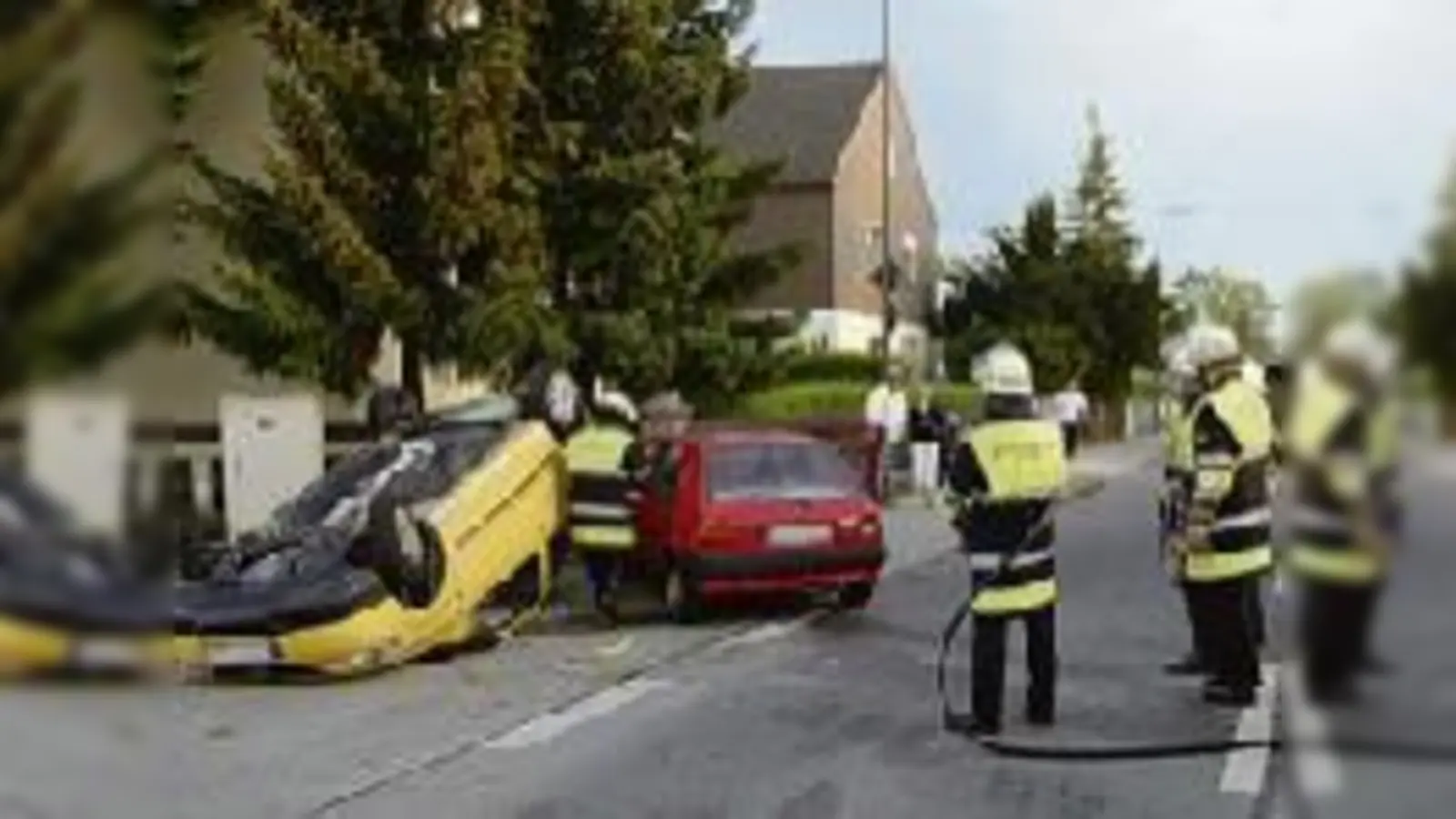 Schwerer Unfall am Truchardi-Anger	.  (Foto: Feuerwehr)