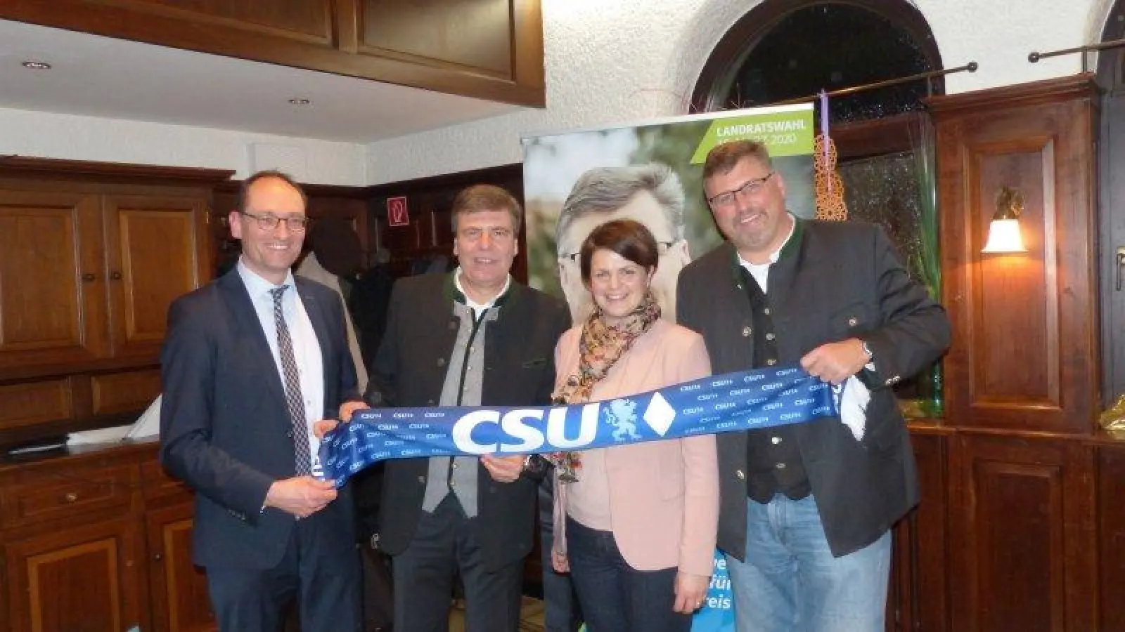 Politisches Fischessen der CSU Karlsfeld (von links): Landtagsabgeordneter Bernhard Seidenath, Bürgermeister Stefan Kolbe, Bundestagsabgeordnete Kathrin Staffler und Landrat Stefan Löwl. (Foto: CSU Karlsfeld)