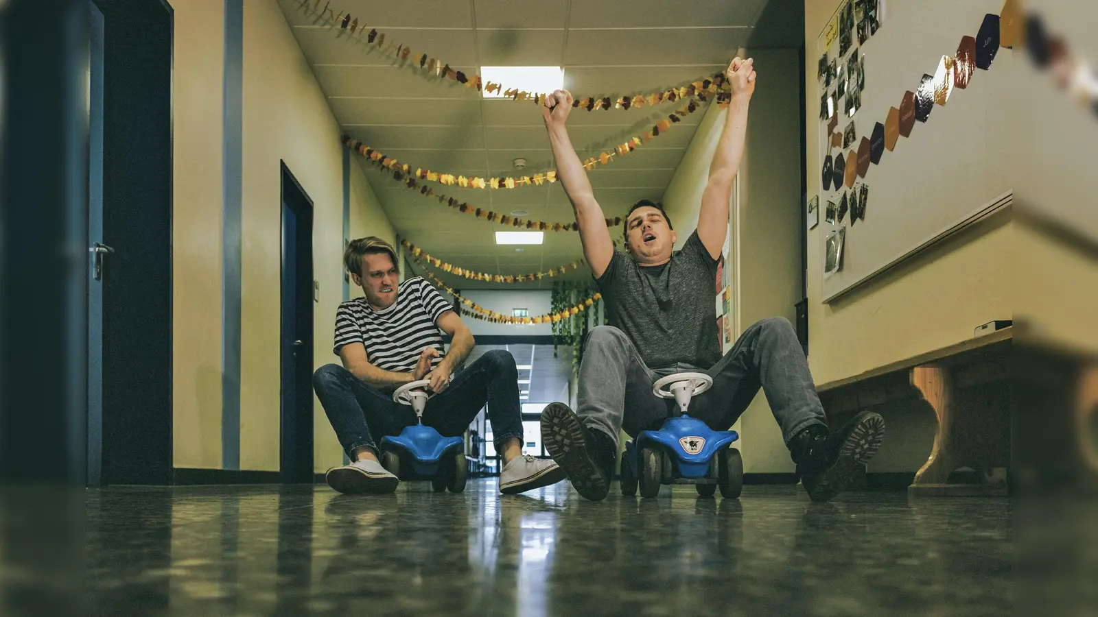 Zwoa Bier gibt es am Freitag zum "Fünfzehnten". (Foto: Marco Tarara)