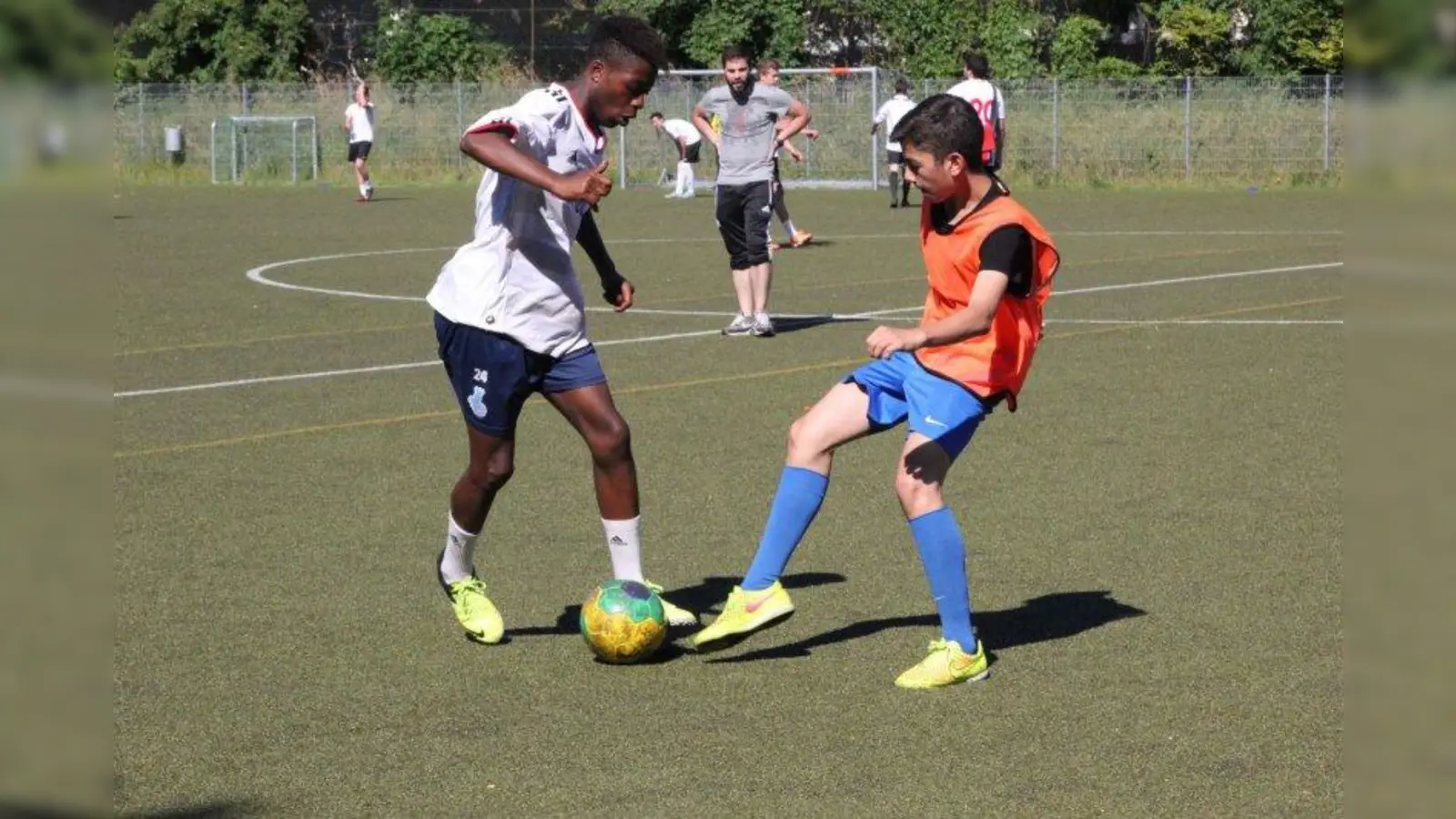 Die Nachwuchs-Kicker dürfen ihr Können am 25. und 26. Juli auf dem Gelände von FT Gern und JT Neuhausen beweisen. (Foto: KJR)