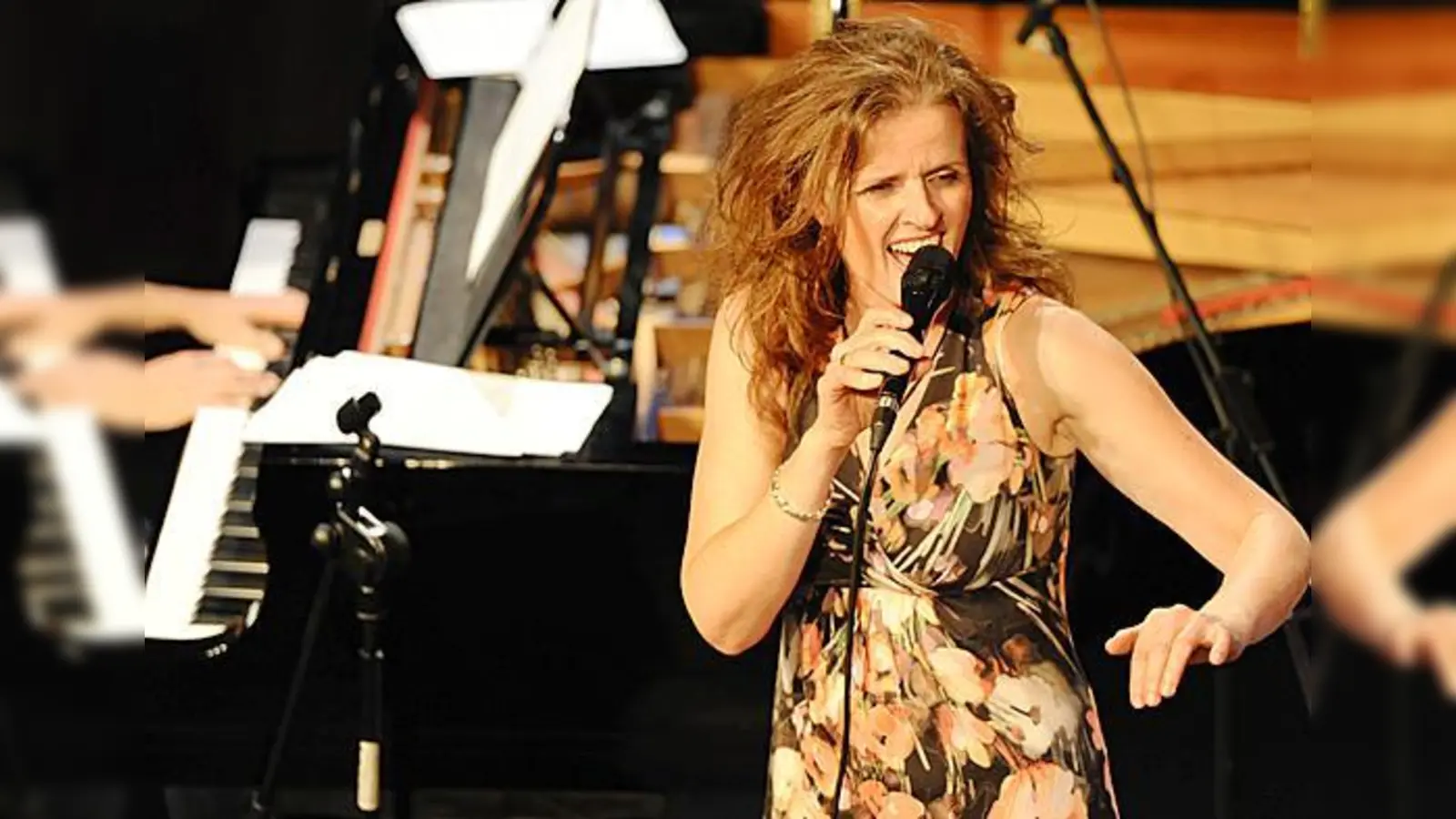 Anne Hartkamp präsentiert mit ihrem Quintett ausdrucksstarken Jazz.  (Foto: Ann Weitz)