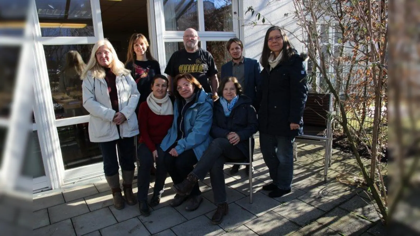 Das Team der Tagesbetreuung für Demenzerkrankte (von links): Ines Daum, Aiste Oehler, Lidiya Grubmühler vom ASZ, Rosita Wagenbrenner, Dietmar Winter, Monika Keilberth, ASZ-Leiter Tobias Deger und Annette Hoever-Waubke. (Foto: us)