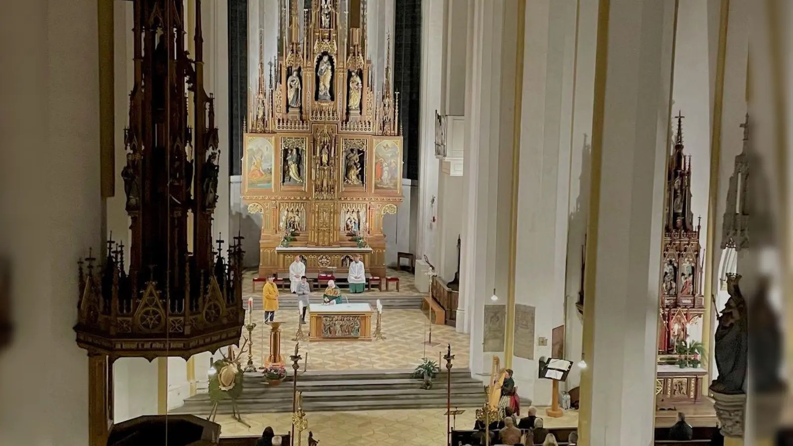 In der Stadtpfarrkirche St. Johann wird die Hubertusmesse des Kreisjagdverbandes Erding gefeiert. (Foto: privat)