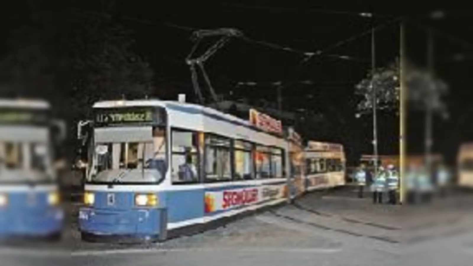 Glimpflich ging der Ausrutscher der Trambahn aus.  (Foto: Feuerwehr)