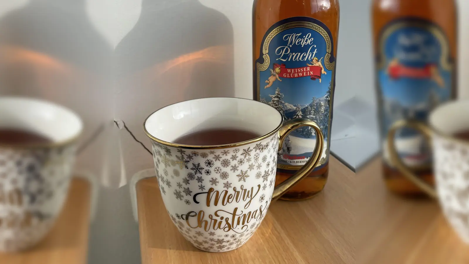 Für Glühwein und Co. darf man sich gerne eigene Tassen mitbringen, denn es gibt keine Pfandhaferl. Es werden aber auch Tassen um Kauf angeboten.  (Symbolbild: hw)