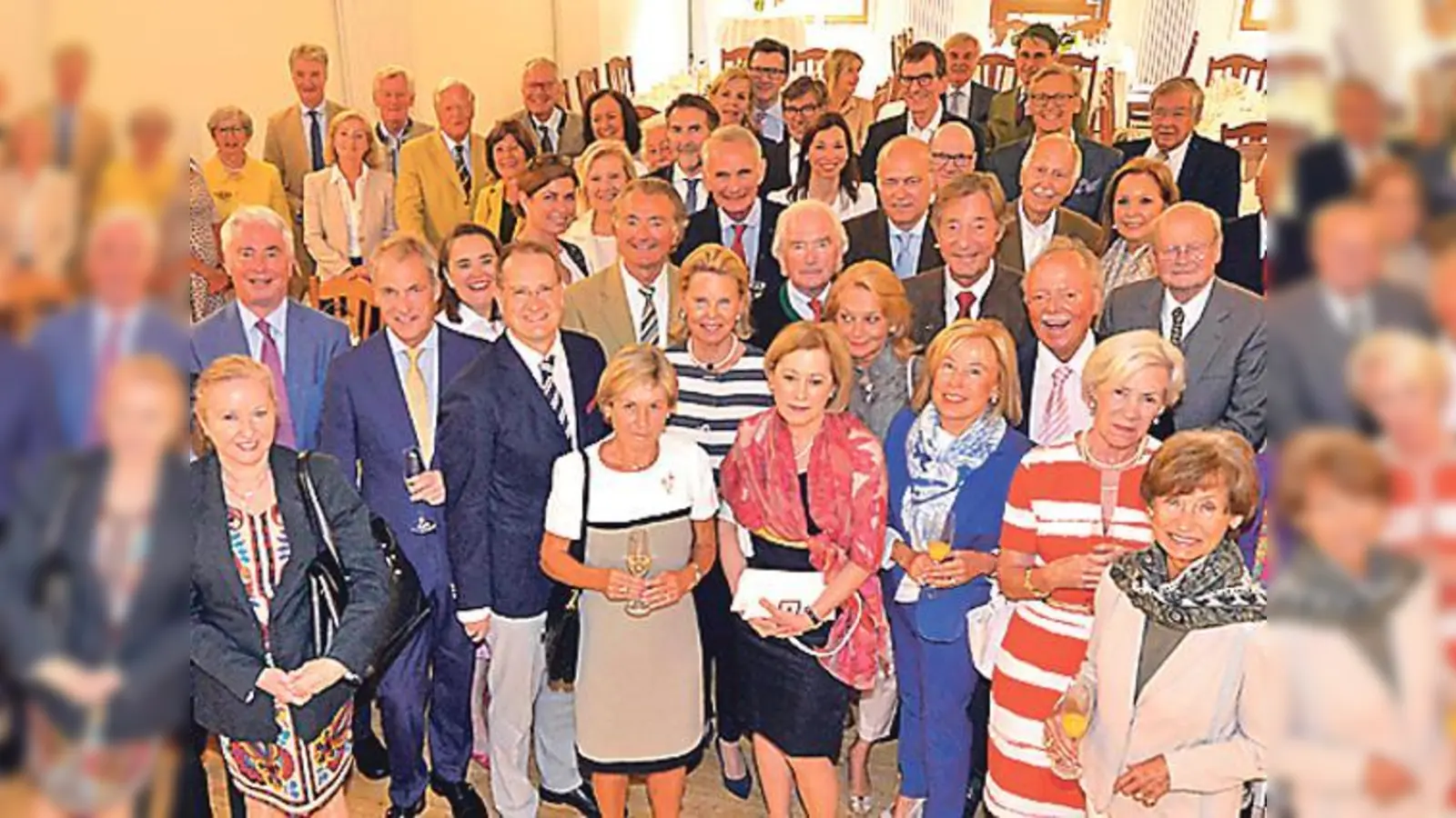 Die Mitglieder des RCG mit ihren Partnerinnen bei der Ämterübergabe im Waldhaus zu alten Tram in Straßlach.	 (F: VA)