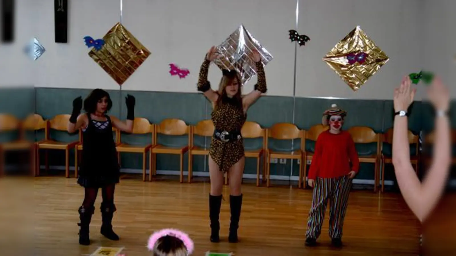 Spannende Spiele gab es auch im vergangenen Jahr beim Kinderfasching der Pfarrei.	 (Foto: VA)