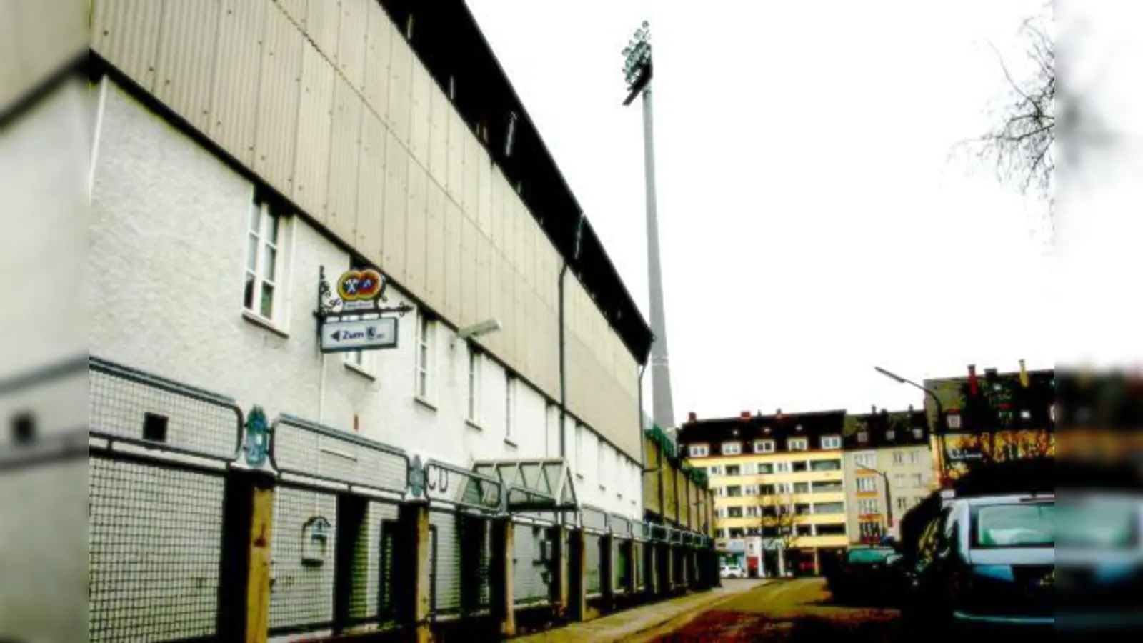 Soll demnächst geschlossen werden: die altehrwürdige Stadiongaststätte im Bauch des Städtischen Stadions an der Grünwalder Straße.	 (Foto: Hettich)