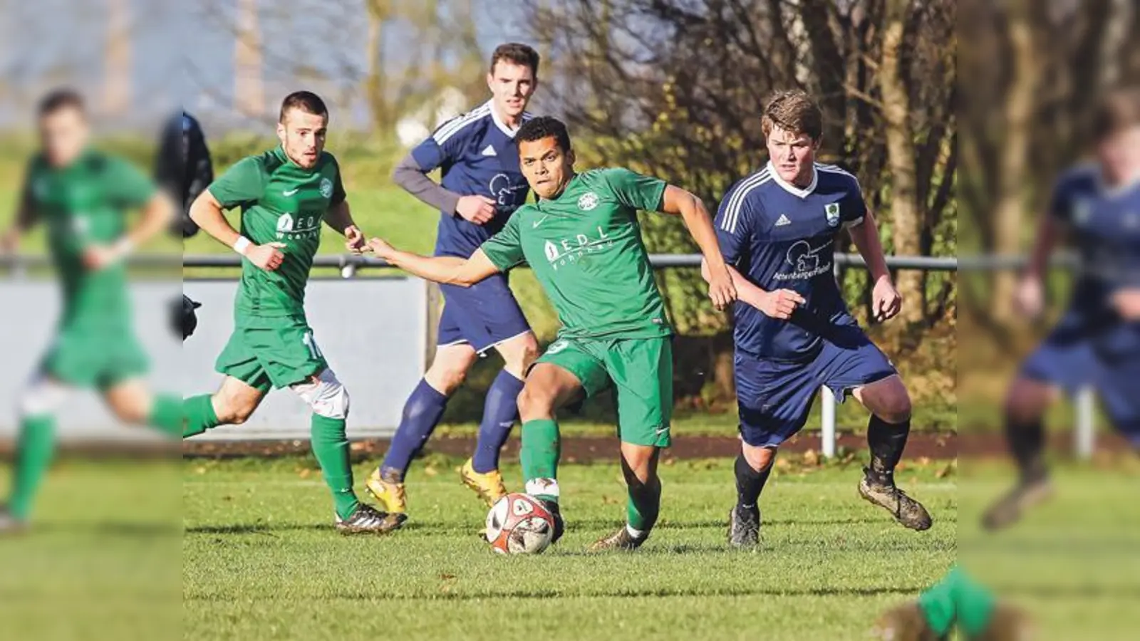 Ligaprimus SV Waldperlach (grün) war dem SV Hohenlinden in allen Belangen überlegen. Am Ende stand es 7:0. Jetzt geht es erstmal in die Winterpause.	 (Foto: Christian Riedel)