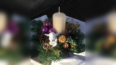 Stimmungsvoll wird es beim offenen Weihnachtsliedersingen im Guardini90. (Foto: Rose Bihler Shah)